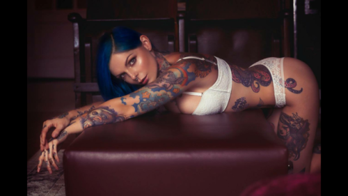 Porn Riae SG photos