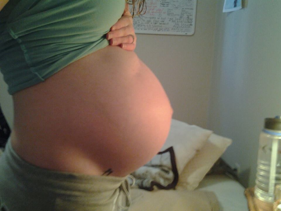 littlemissnoteverything:  34 weeks, 6 till due date and 3 till shes full term! eeek!