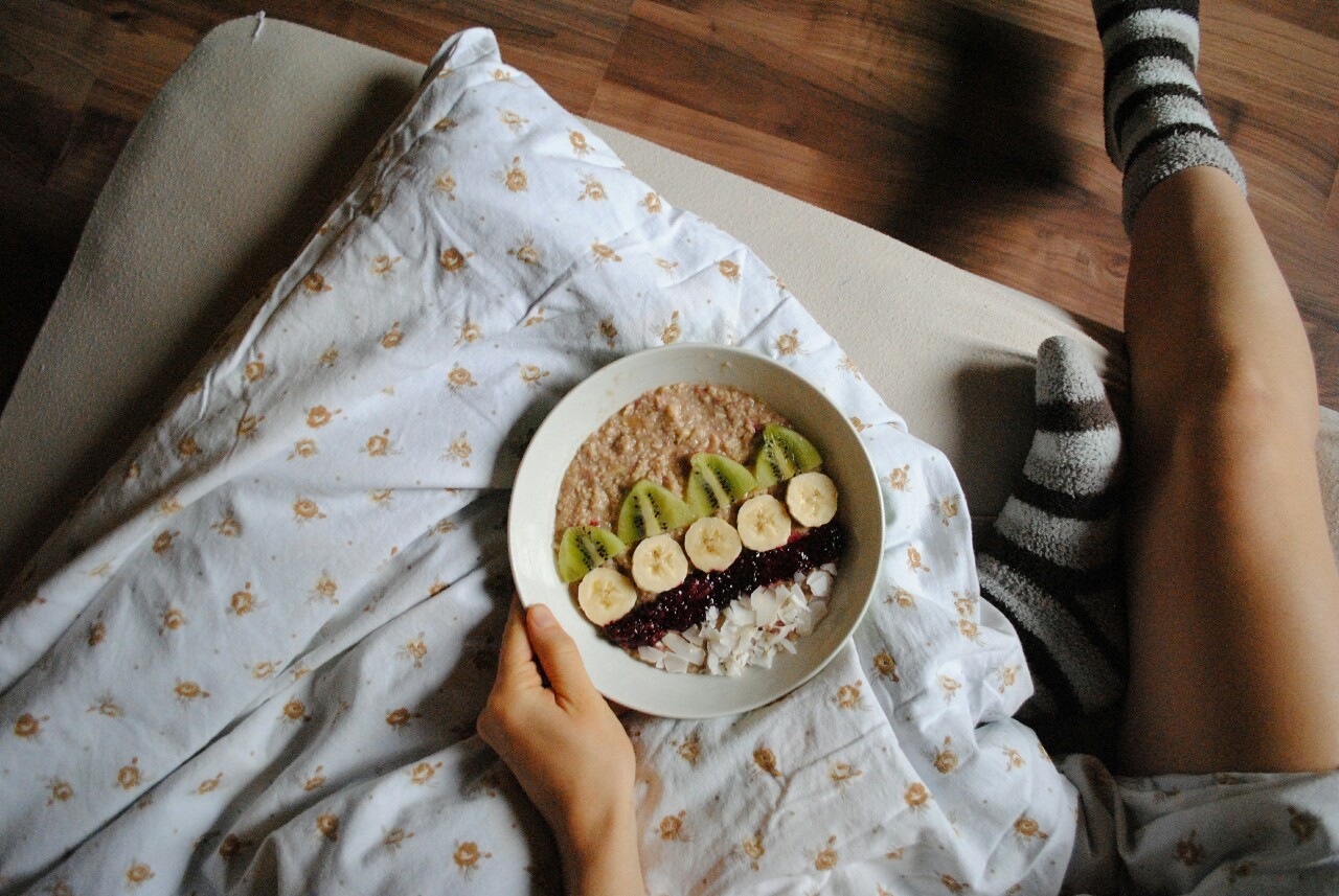fitness-fits-me:  perfectiontales:  trianglesaremyfav:  How to breakfast       Oh