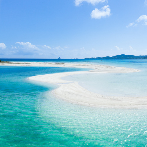 The coral cay beach, the great fishing spot where we spent the most time, Kume Island, Japan