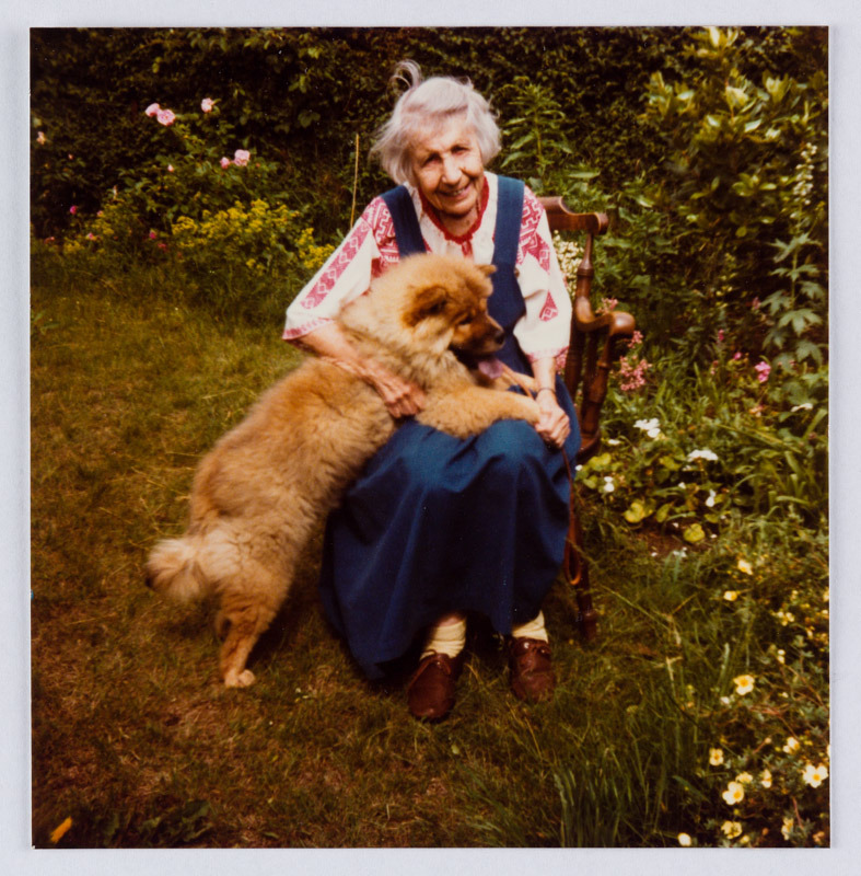 “After her father's death, Anna Freud continued to have Chows of her own at 20 Maresfield Gardens. Photographs from 1980 of 