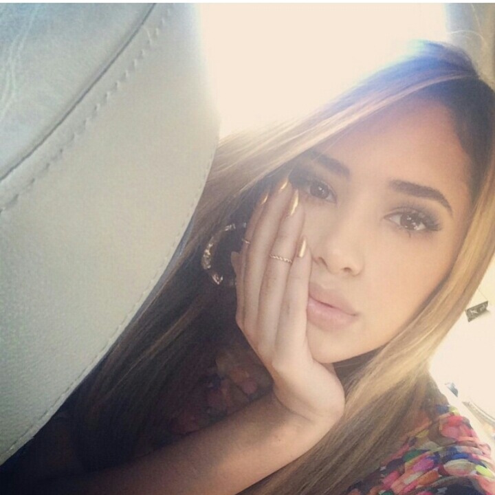 mizzjasminevillegasnewz:  Baby hairs and puffy lips
