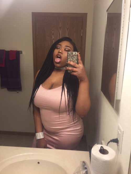 bitch-gl0:I was a whole snack for my birthday, bruh