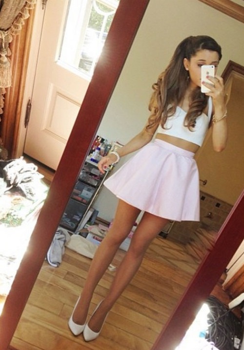 Ariana Grande cute selfie pic celebrities, celebrity, tights, pantyhose, legs, cute dress, ariana gr
