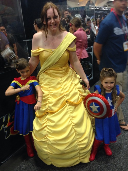 kellysue the girls in the Marvel booths kids costume contest and meeting more fun characters! Con Da