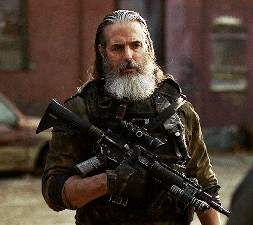 JEFFREY PIERCE As Tommy Perry In THE LAST OF US (2023 ) Episode 1.04 Please Hold To My Hand