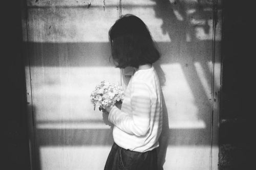 faultyclockwork:  The spectral black and white photography of Li Hui. 