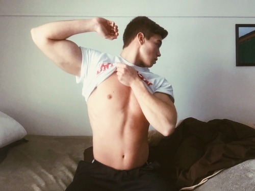 derekbinsack:  #soCollege adult photos