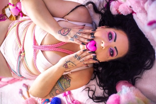 krybabykristi:  ‪Krybaby💗🎀💜‬‪Photos by oktoberisque (on instagram)‬‪Ropes from boundbunnyrope (on instagram)‬