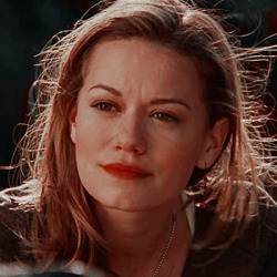 Bethany Joy Lenz  Tumblr_puypwecFVA1y6t9qto8_250