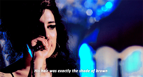 amyjdewinehouse: Amy Winehouse singing ‘I Heard Love Is Blind’ live at the Porchester Hall, 2007