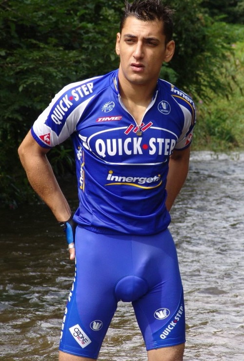 Love Cyclists and Lycra. Love Bikers and leather.