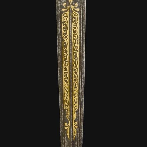 art-of-swords:  Turkish Dagger  With a Fabergé collar and an Ottoman blade Dated: 19th century Place of Origin: Turkey and Russia Measurements: 39cm The dagger has a narrow double-edged tapering steel blade with central ridge with chiselled design and