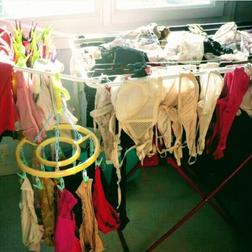 celah-sexy: celah-sexy: Koleksi huby and i utk kegunaan harian di umhh…sweettt…errrmm 