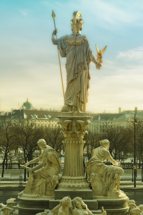 Austrian Parliament in Vienna (by .alǝ)