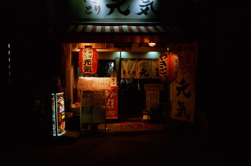 IZAKAYA by Shoji Kawabata. a.k.a. strange_ojisan on Flickr.