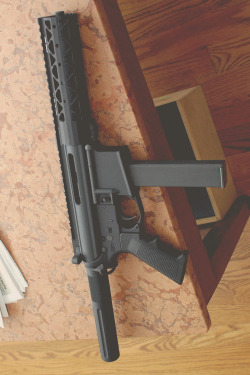 lightexpo:  9mm AR Pistol 