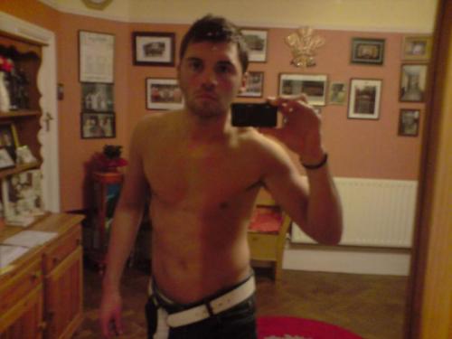 cameraphoneguys:  SexyReblog Follow, reblog and submit!!Cameraphoneguys.tumblr.comCameraphoneguys14@gmail.comKik & snapchat @ cameraphoneguys