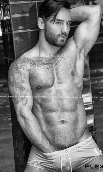 male-and-others-drugs:   Bruno Bernal naked