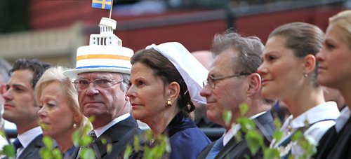 are we just going to ignore the fact that the king of sweden is fucking hilarious