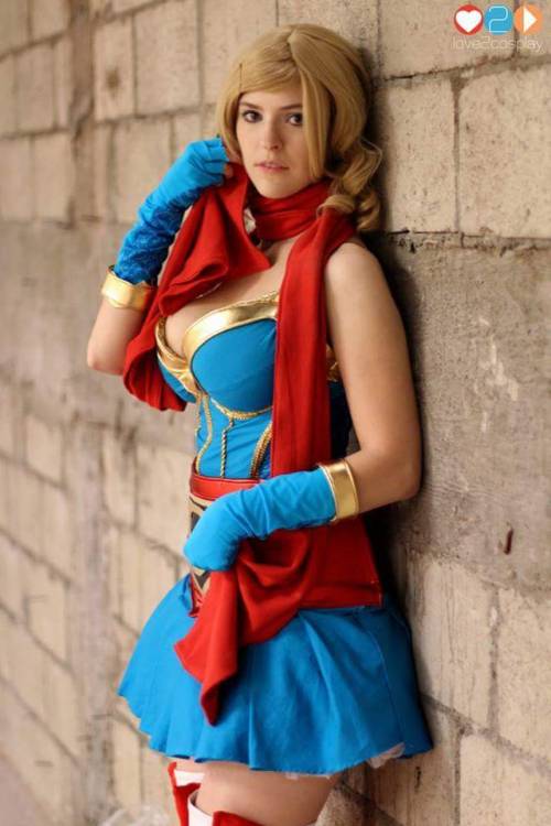 DC’s Bombshells Supergirl by Space Pizza Cosplay