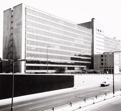 germanpostwarmodern:Office Building GAK (1952-65) in Amsterdam, the Netherlands, by Piet Elling