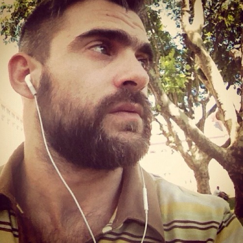 naturalbeats-30:  hairyhotman:  hairyhotman.tumblr.com  @skinpupmick 