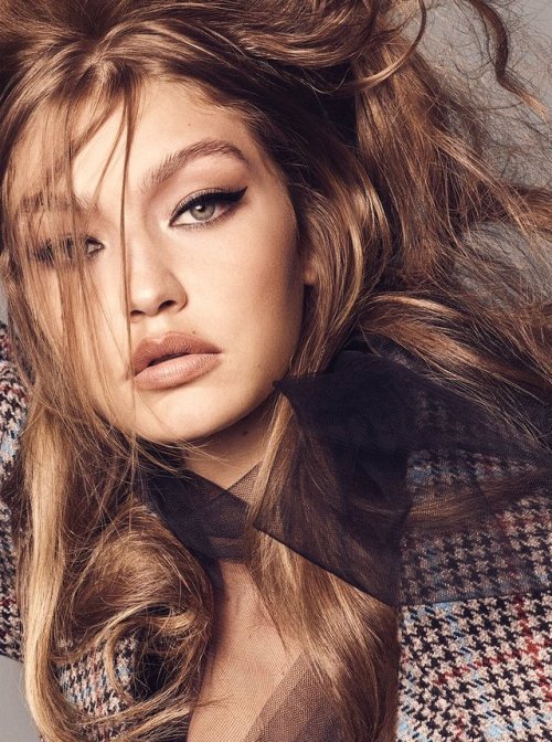 gigihadidmodeluniverse