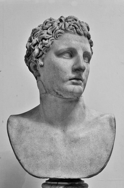 mortisia:Scopas or Skopas (Ancient Greek: Σκόπας) (c. 395 BC – 350 BC) was an Ancient Greek sculptor