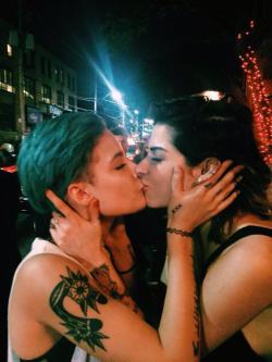 mygayisshowing:  Halsey + fan (@jennallard) 