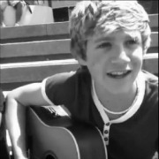 nouisaf-deactivated20200920:  Niall Horan and his guitars. 