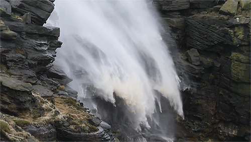 cracksandcraters:itscolossal:Extreme Winds Cause a Waterfall in England to Blow Upward [VIDEO]@adven