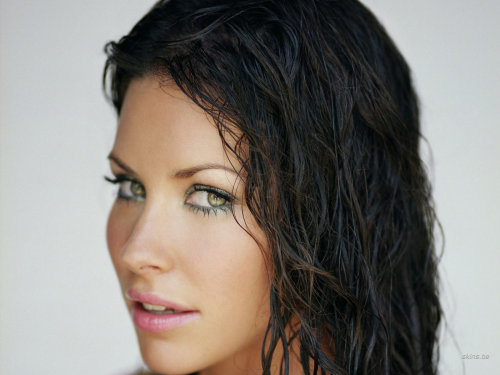 Evangeline Lilly 