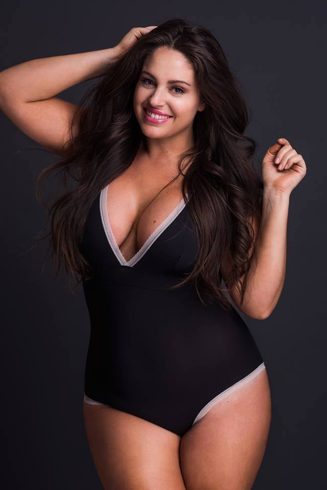 curvesinlingerie:  Lexi Placourakis