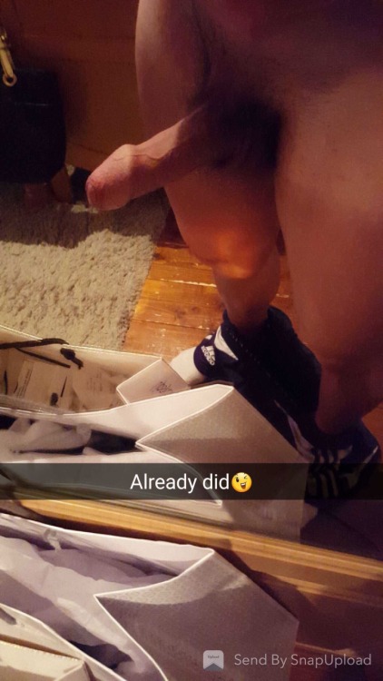 luke-winters:  str8ladsexposedx:  Sexy Irish Lad Alex 19 😜  Woof