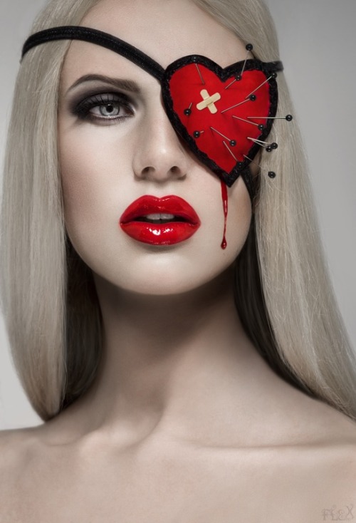 helenofdestroy:  Stanislav Istratov 