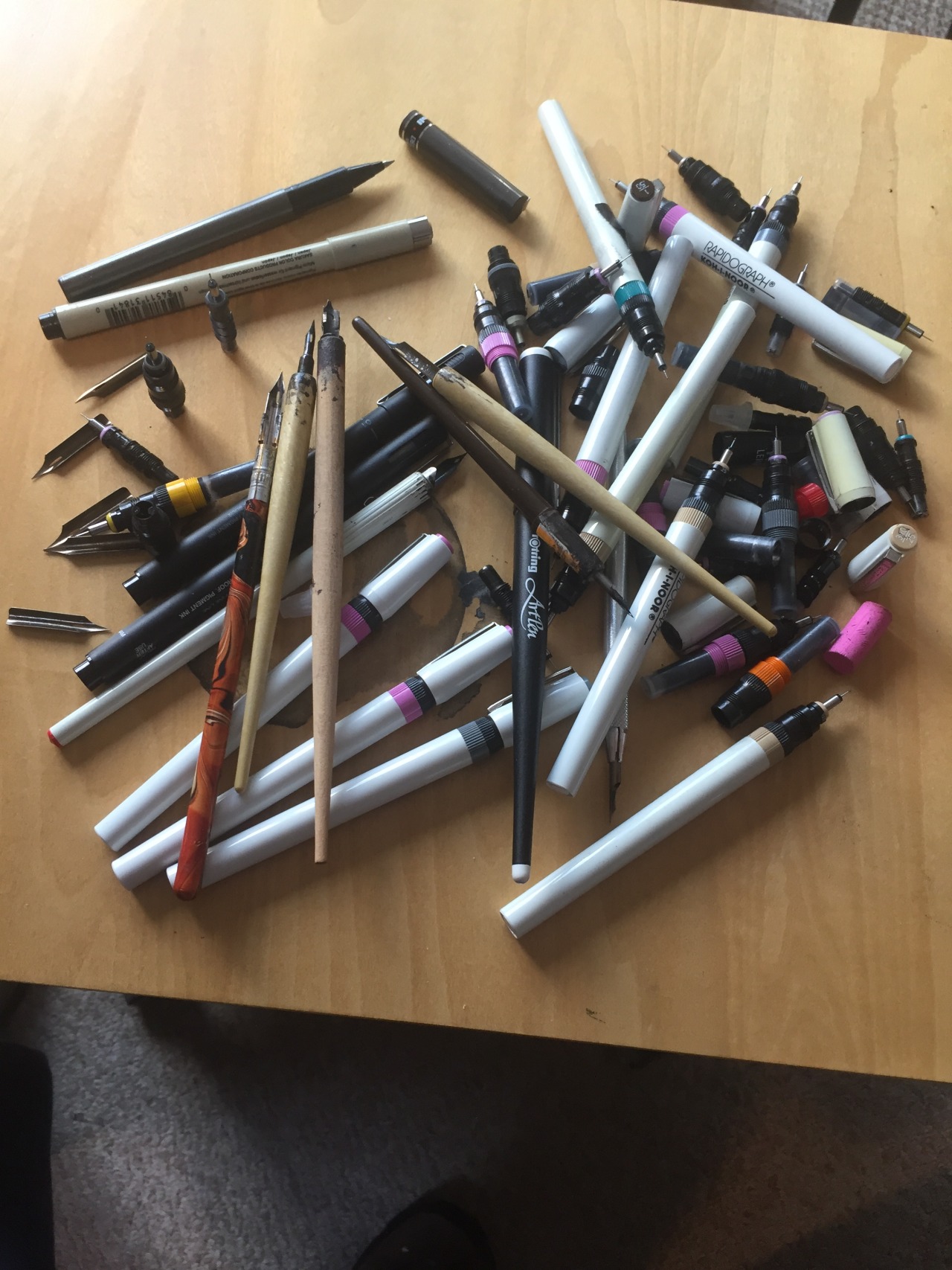 Pigment Pen Comparison (AKA Archival, Waterproof, Felt Tip Pens