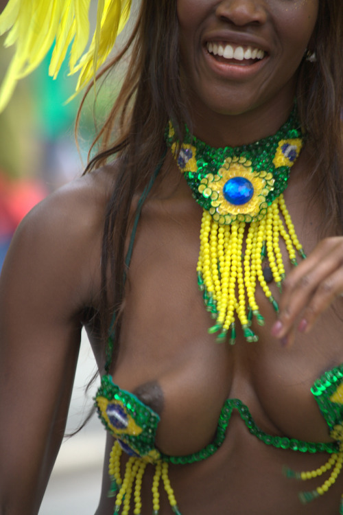 XXX yesnibbles:  lovely carnival fete  photo