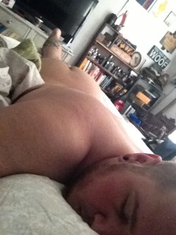 kabutocub:  piercenix89:  I don’t wanna get up. I don’t wanna do anything today.   Ugh! The things I’d do to this man…