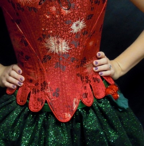 sexy-in-corset:  Corset    clothing