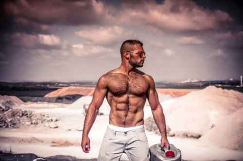 mrgzrr:  Almog Gabay