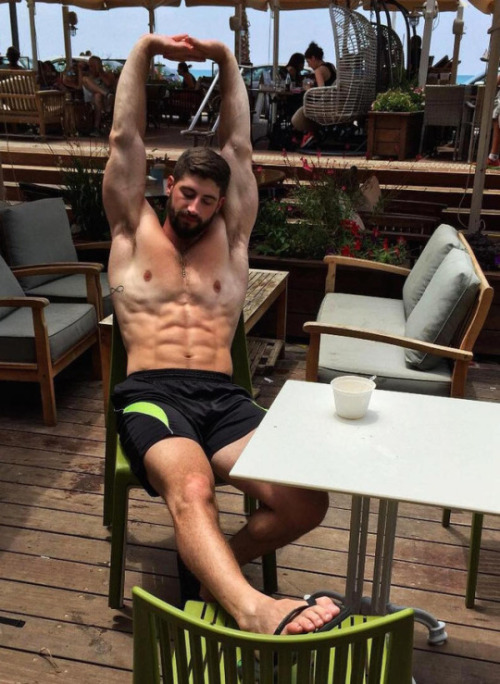 gaymadridboy:    I love men with a beard (Part 2438)