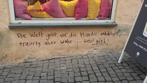 ichkommauskarlmarxstadt:  “Doch wenn du mich küsst” Kraftklub - Songs für Liam 