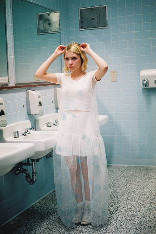 i-donline: Meet Tavi Gevinson. READ.