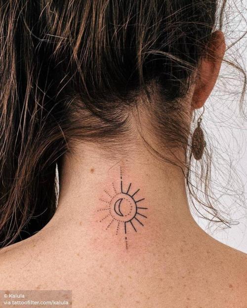 officiallittletattoos:By Kate Kalula, done in Melbourne. http://ttoo.co/p/155051
