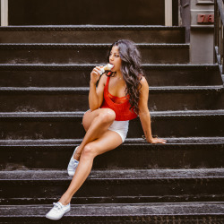 vanstyles:  Monica Alvarez