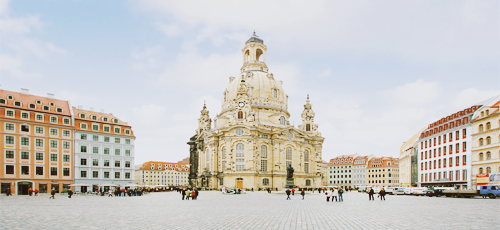 inthecoldlightofmorning:Frauenkirche in Dresden, Germany x