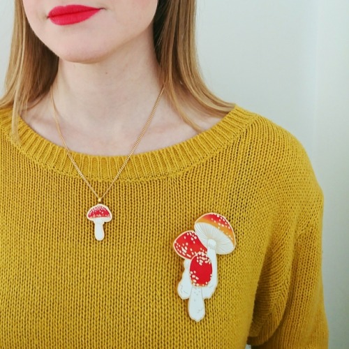 bamboocounting: sosuperawesome: Mushroom Jewelry, by Misfit Makes on Etsy @vardasvapors