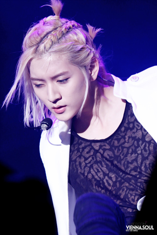 nuest-id: [Photo] 130721 REN - NU'EST LOVE TOUR in Taipei Cr : VIENNA SOUL DO NOT EDIT OR REMOVE LOG