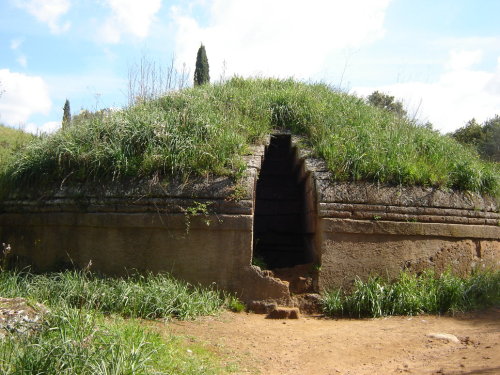 10     Necropolis of Cerveteri, Etruscan, 